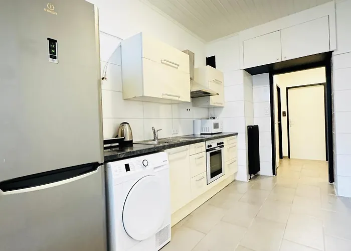 Apartment Comfy 2br Apt, For 5p, Easy Access To Stadthalle Vienna