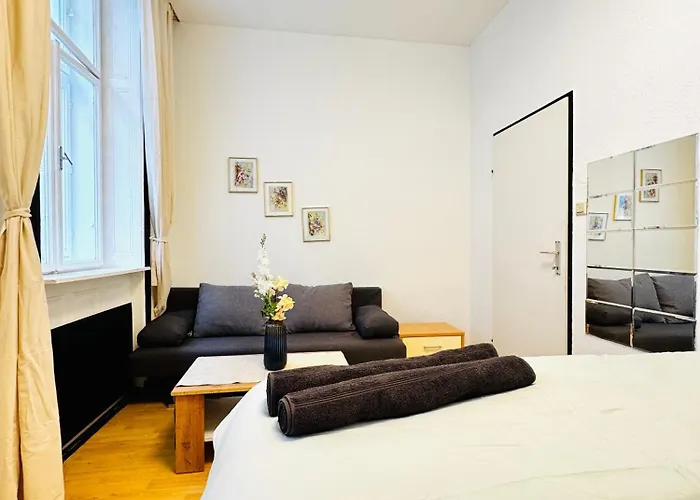 Comfy 2br Apt, For 5p, Easy Access To Stadthalle *