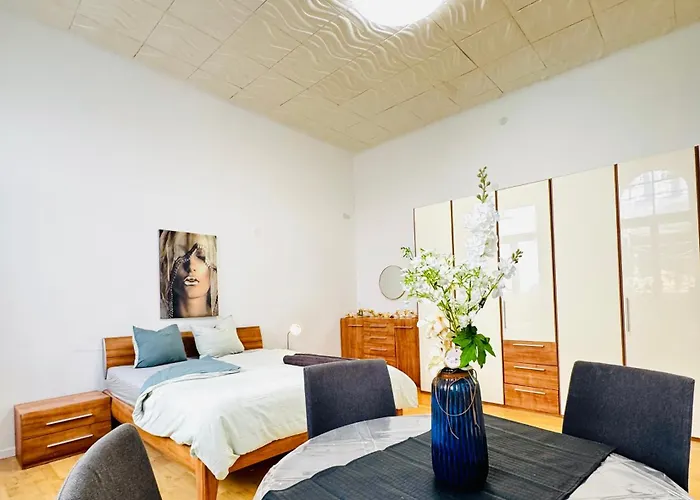 Apartment Comfy 2br Apt, For 5p, Easy Access To Stadthalle Vienna