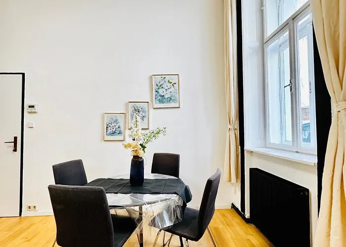 Comfy 2br Apt, For 5p, Easy Access To Stadthalle * Vienna