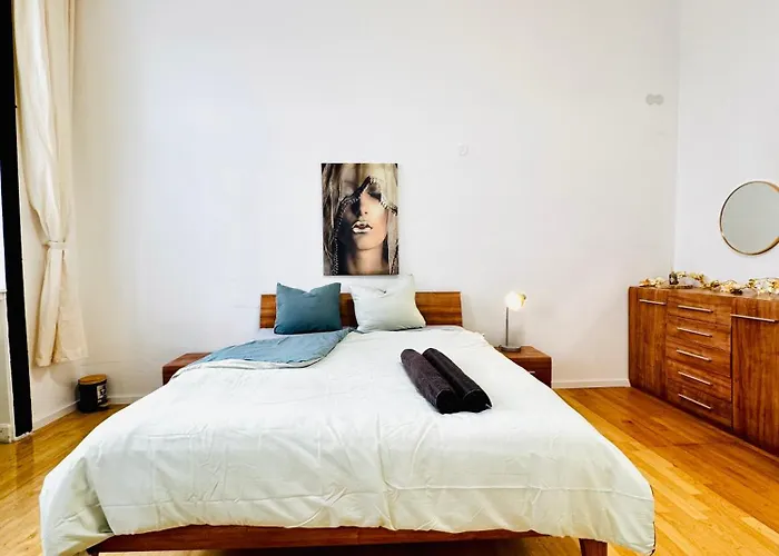 Comfy 2br Apt, For 5p, Easy Access To Stadthalle